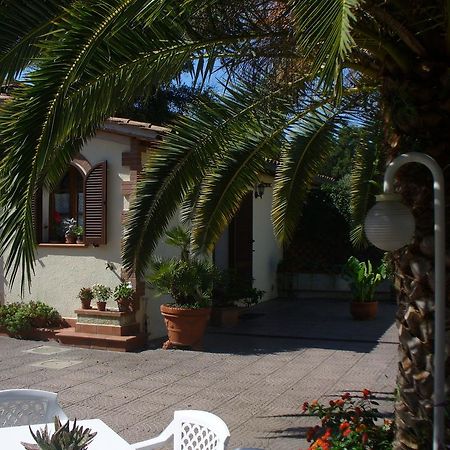 Villetta In Maremma La Pescaia Exterior photo